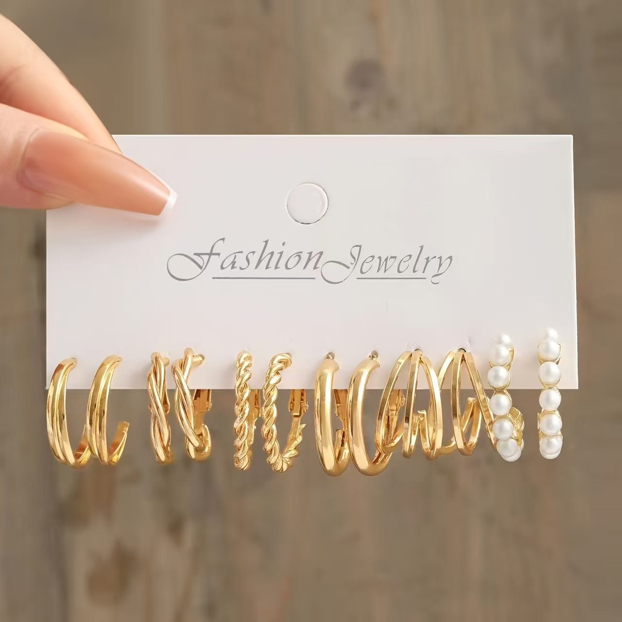 Hoop Earrings Collection for Women – Trendy Minimalist Jewelry for Everyday Style - Morrowden